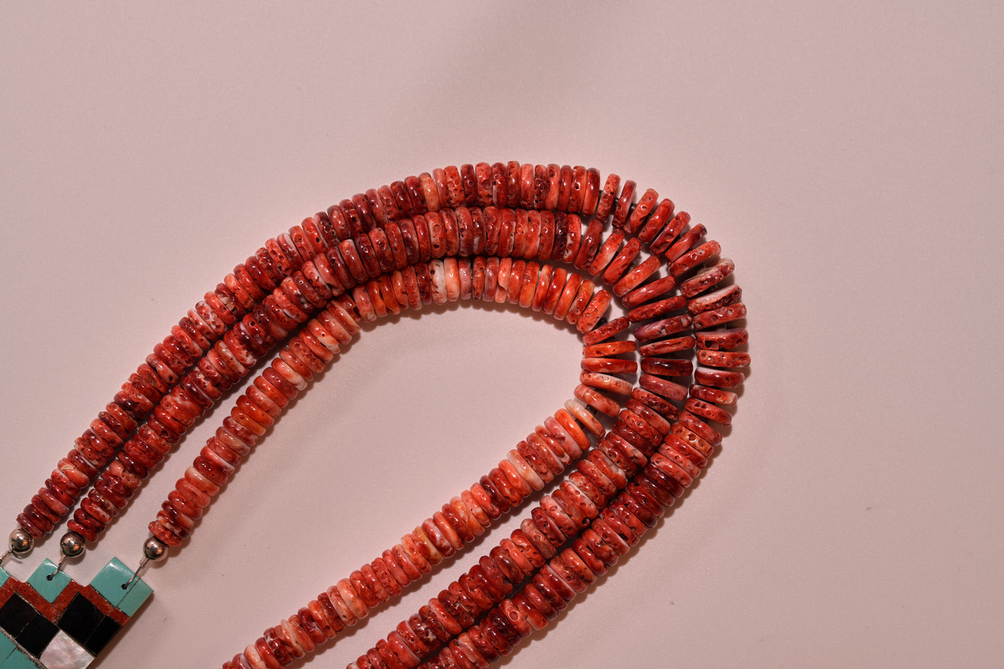 Spiny oyster shell with mosaic panels of dragon flies, necklace