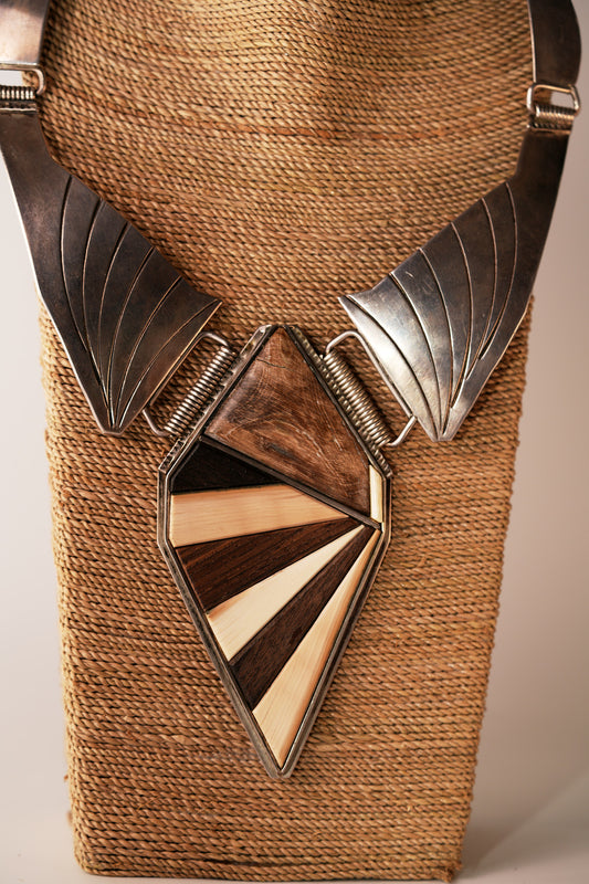 Stunning necklace of organic materials