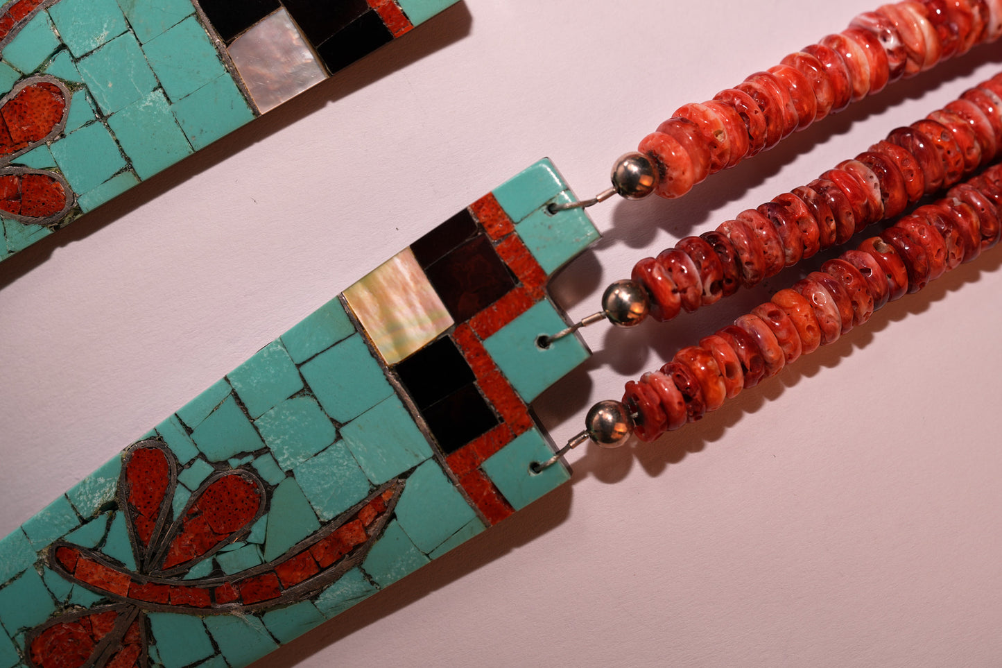 Spiny oyster shell with mosaic panels of dragon flies, necklace