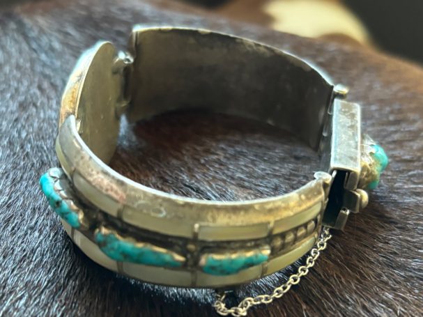 Another view of closed bracelet